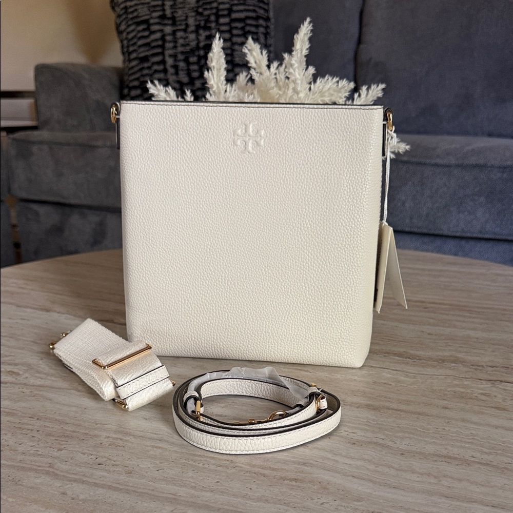 NWT , tory burch swingpack new ivory Leather crossbody